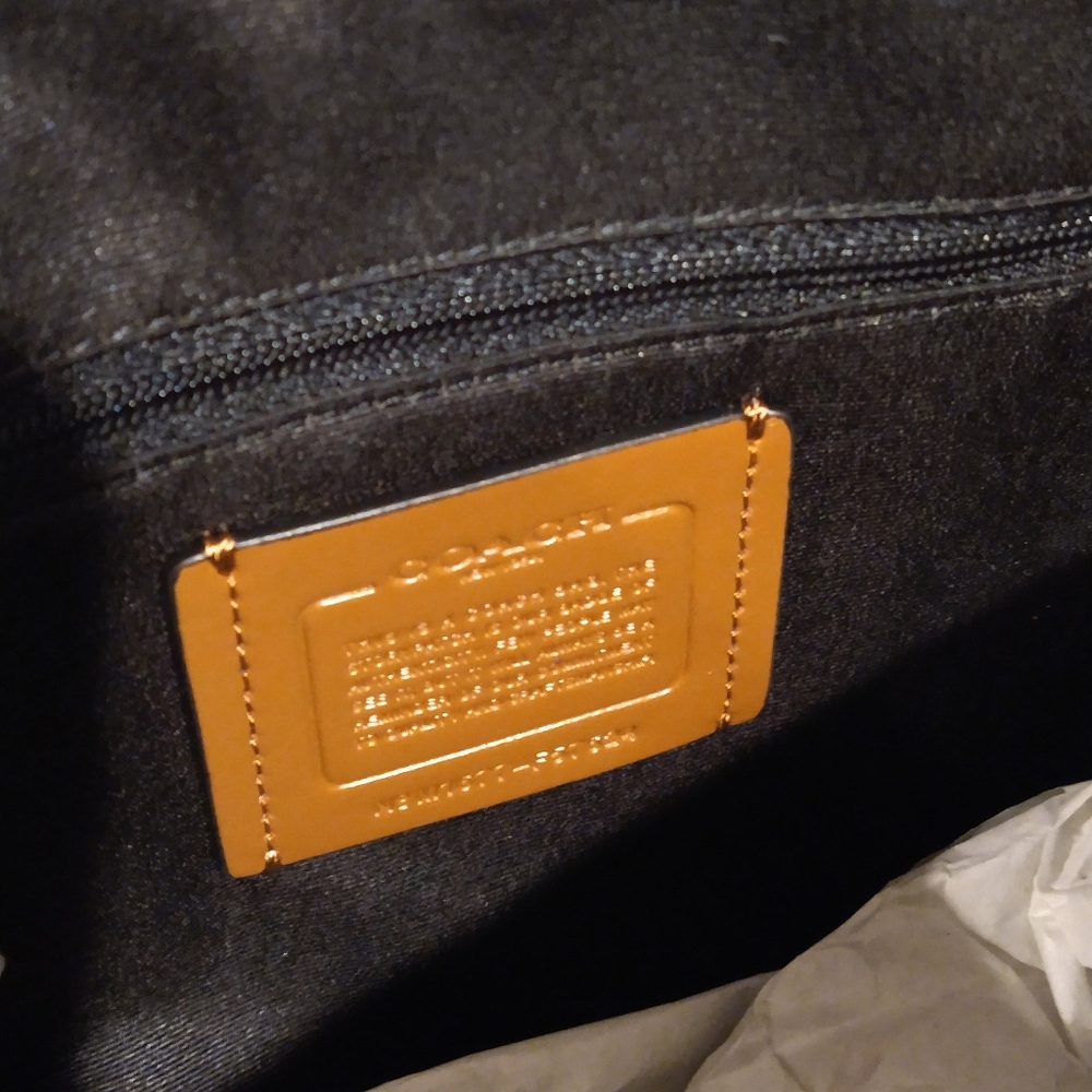 Coach Crossbody Bag - Picture 3 of 5